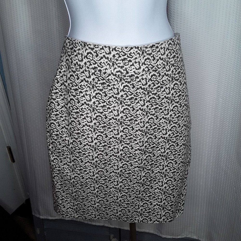 J.Crew Straight/Pencil Skirt Size 4 Black/White Lined (1198)